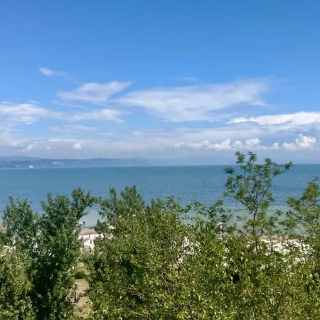 Finestra Sul Mare Apartment *