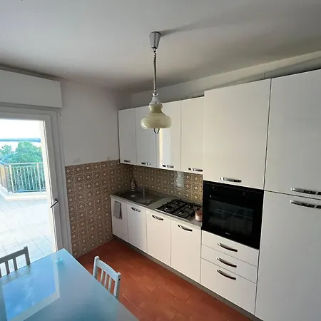 Finestra Sul Mare Apartment *