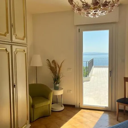 Finestra Sul Mare 아파트 몬팔코네